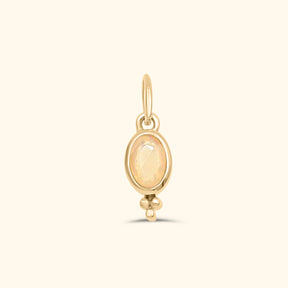 Gold plated birthstone hanger met ovale opaal en sierlijk detail – Josephina Jewelry